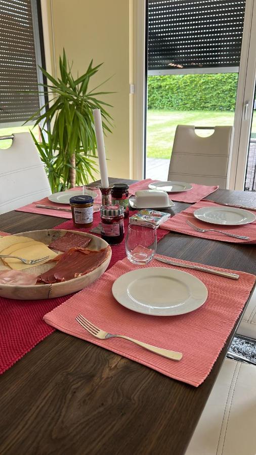 Schoenes Privatzimmer Region Hannover Springe Exterior photo